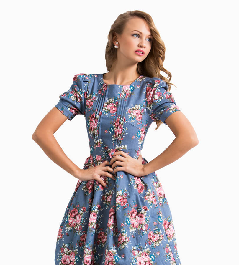 لباس آبی زنانه